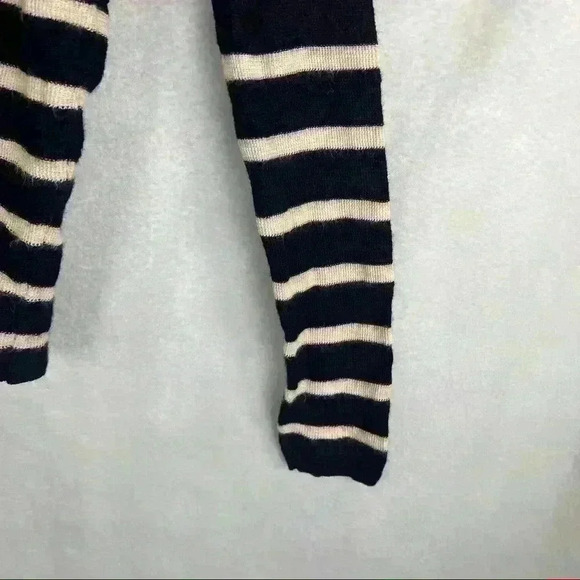 J.CREW Sweater Women Sz M Blue Cream Striped 100% Baby Alpaca V Neck Long Sleeve - Picture 3 of 9